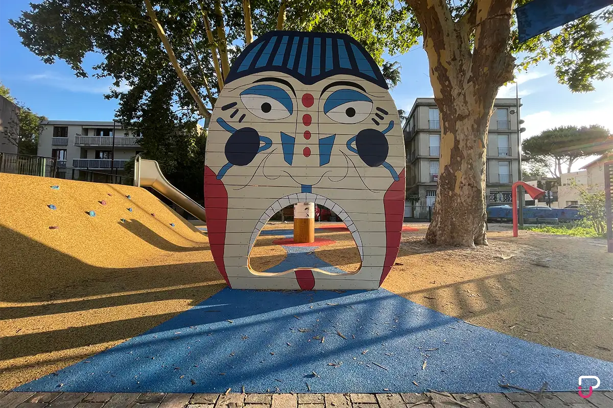 Masque géant